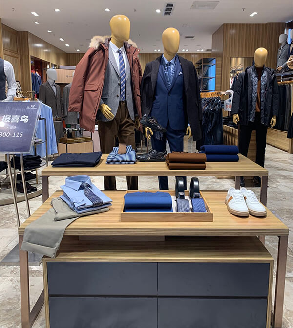 成都市中高檔西服專(zhuān)賣(mài)店-報喜鳥(niǎo)