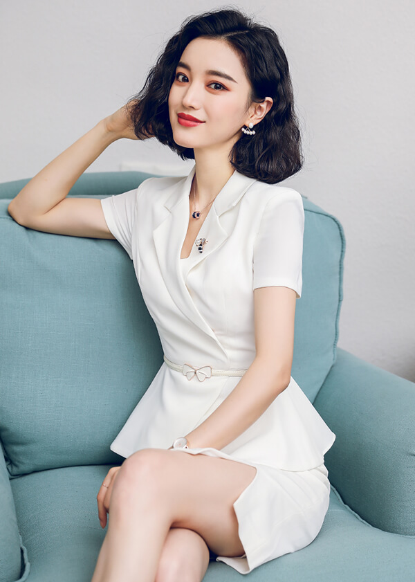 女士套裙職業(yè)裝白色圖2