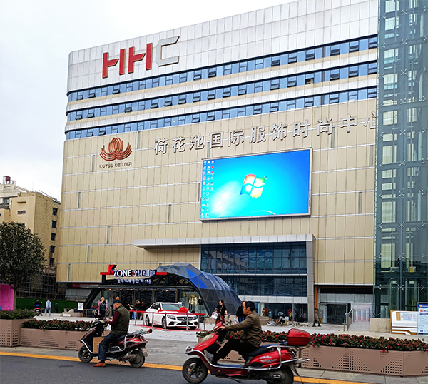 荷花池服裝批發(fā)市場(chǎng)