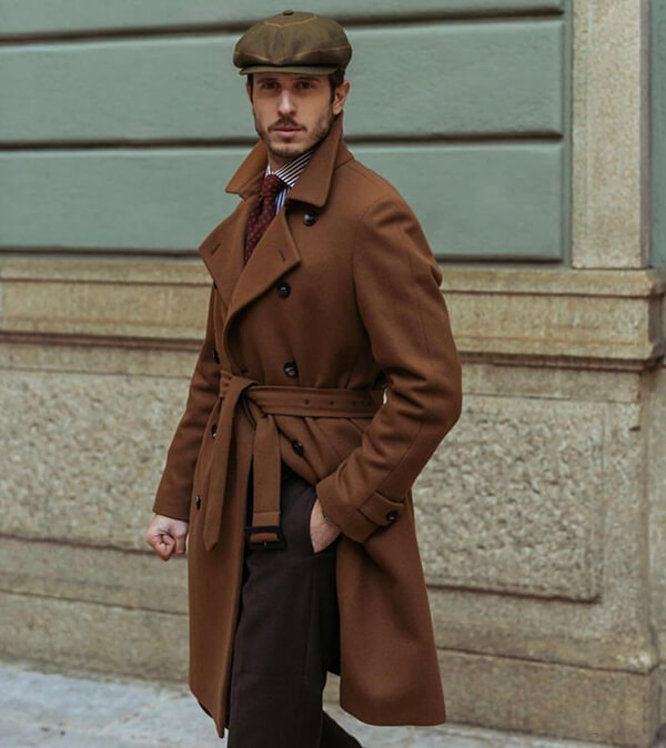 咖色polo coat