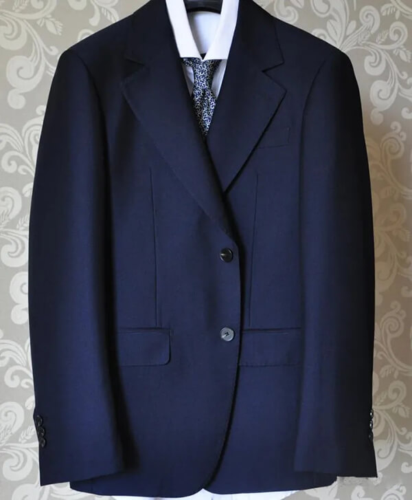 人造纖維西服