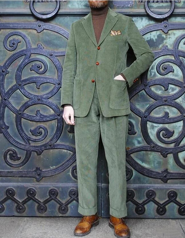 綠色燈芯絨西服西褲套裝搭配