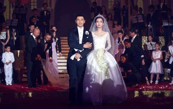 黃曉明和Angelababy結婚西服