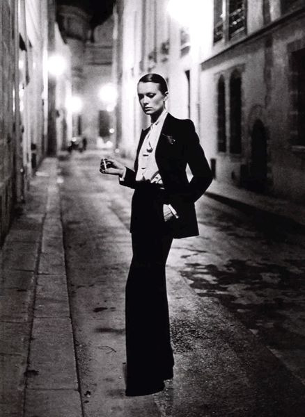 1975 法國版「VOGUE」ysl 吸煙裝
